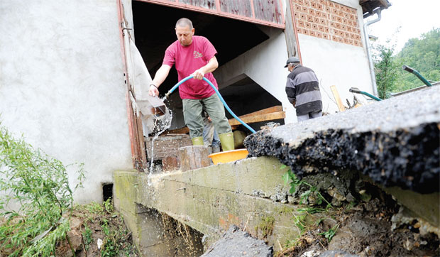 КОМИСИЈЕ ИЗНЕНАЂЕНЕ ШТЕТОМ: Страдали усеви, објекти, стока, инфраструктура... 